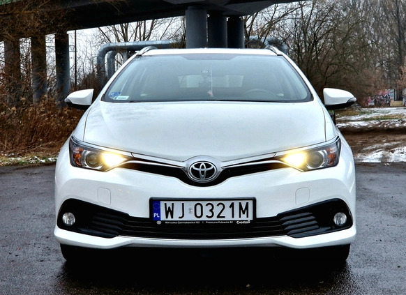 Toyota Auris cena 36900 przebieg: 223000, rok produkcji 2015 z Warszawa małe 704